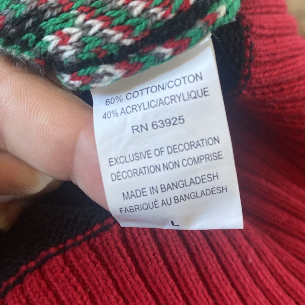 Ugly Christmas Sweater Skulls Santa Hats Candy Canes Black Red Knit Unisex Large - Picture 6 of 7